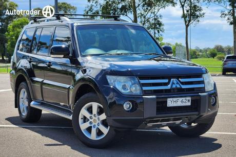 Grey 2007 Mitsubishi Pajero Wagon Vr-X Lwb (4X4)