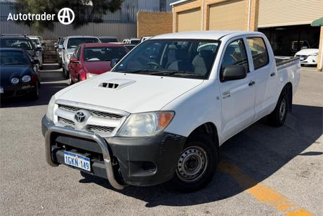 White 2005 Toyota Hilux Dual Cab Pick-up Sr