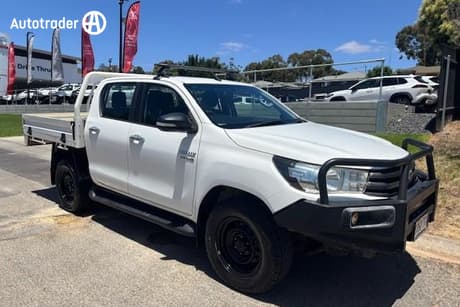 White 2016 Toyota Hilux Dual Cab Chassis Sr (4X4)