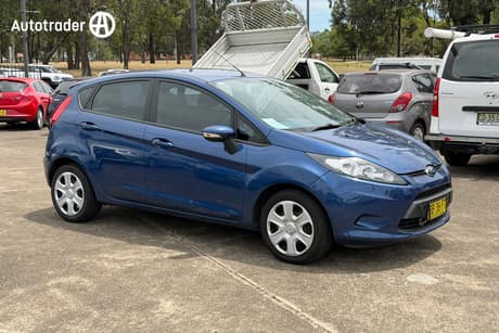 Blue 2009 Ford Fiesta Hatchback Cl