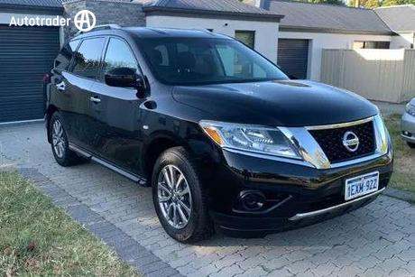 Black 2016 Nissan Pathfinder Wagon St (4X2)