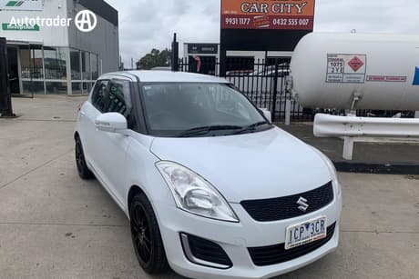 White 2014 Suzuki Swift Hatch GLX