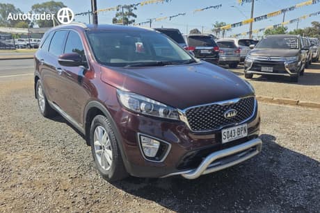 Burgundy 2017 Kia Sorento Wagon Si (4X4)