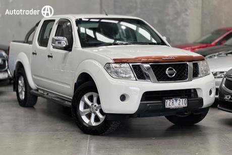White 2011 Nissan Navara Dual Cab Pick-up St-X (4X4)