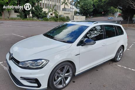 White 2019 Volkswagen Golf Wagon R