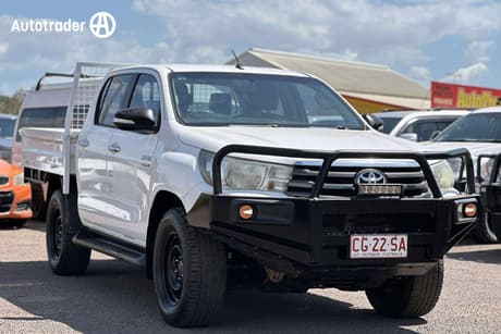 White 2016 Toyota Hilux Dual Cab Chassis Sr (4X4)