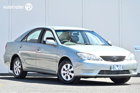 Silver 2005 Toyota Camry Sedan Altise