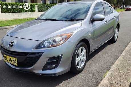 Silver 2011 Mazda 3 Sedan Maxx