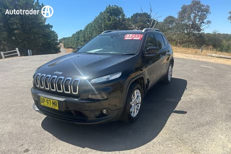 Black 2018 Jeep Cherokee Wagon Longitude (4X4)