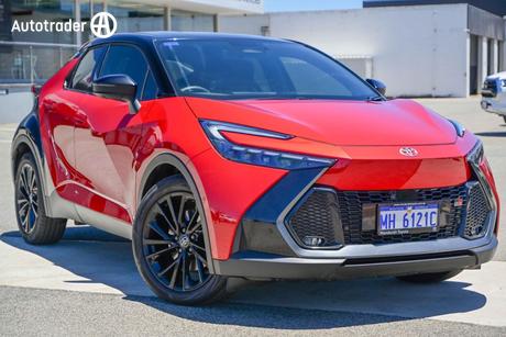 Black 2023 Toyota C-HR Wagon Gr-Sport Hybrid
