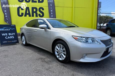 Beige 2013 Lexus ES Sedan LUXURY AVV60R