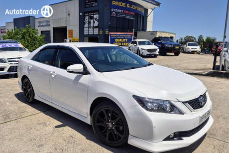 White 2017 Toyota Aurion Sedan Sportivo