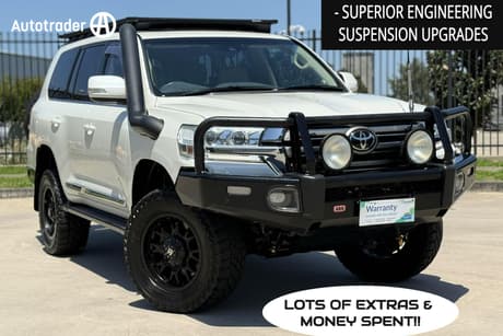 White 2015 Toyota Landcruiser Wagon Sahara (4X4)