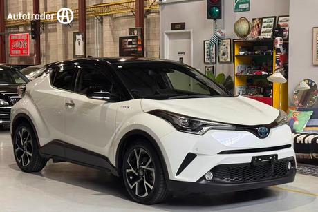 White 2018 Toyota C-HR Wagon G