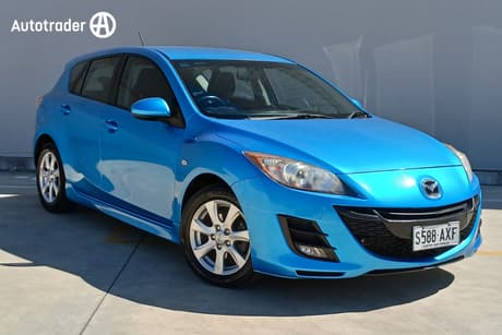 Blue 2011 Mazda 3 Hatchback Maxx Sport