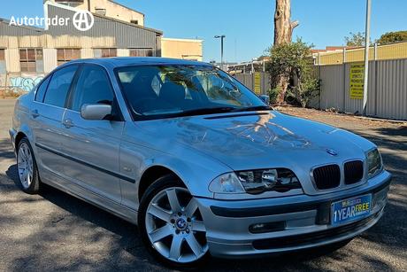 Silver 2000 BMW 325I Sedan