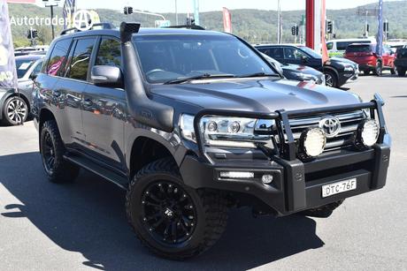 Grey 2017 Toyota Landcruiser Wagon Vx (4X4)