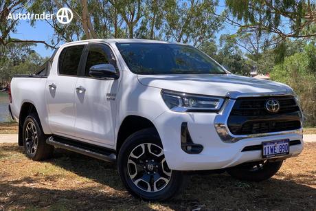 White 2023 Toyota Hilux Double Cab Pick Up Sr5 (4X4)