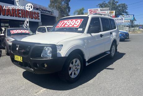 White 2008 Mitsubishi Pajero SUV GLX