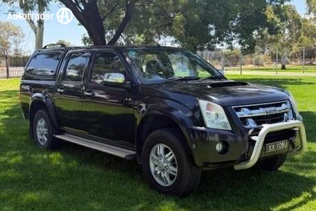 Black 2011 Isuzu D-MAX Crew Cab Utility Ls-U (4X4)