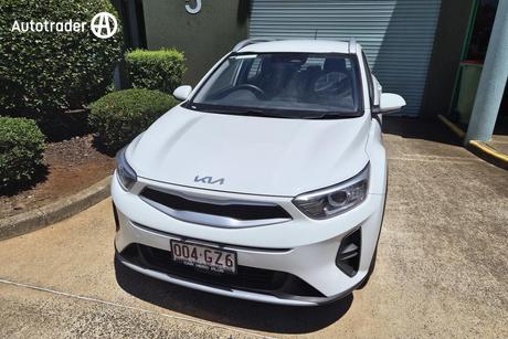 White 2021 Kia Stonic Wagon S