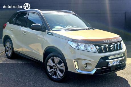 Beige 2018 Suzuki Vitara Wagon Rt-S