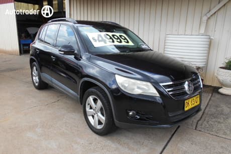 Black 2011 Volkswagen Tiguan Wagon 125 Tsi