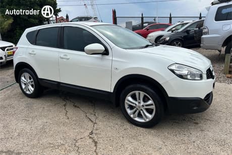 Silver 2014 Nissan Dualis Wagon St (4X2)