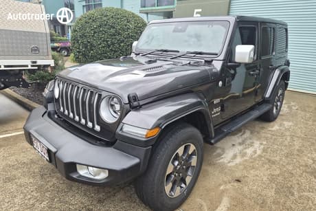 Grey 2022 Jeep Wrangler Unlimited Hardtop Overland (4X4)