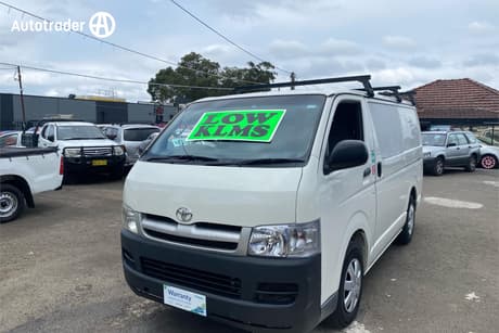 White 2006 Toyota HiAce Van Lwb