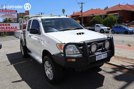 White 2006 Toyota Hilux X Cab Pickup Sr5 (4X4)