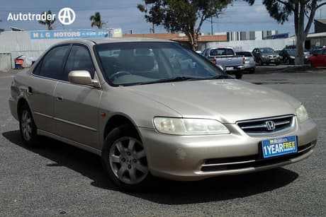 Gold 2002 Honda Accord Sedan Vti-L