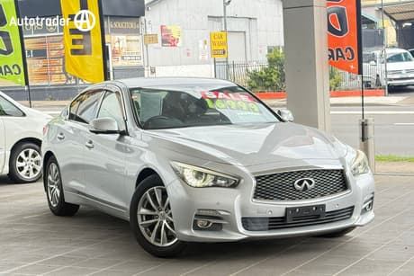 Silver 2014 Nissan Skyline Sedan