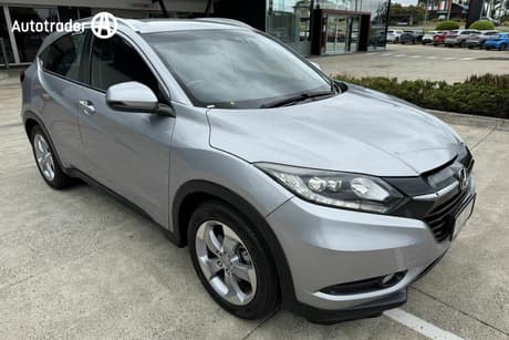 Silver 2017 Honda HR-V Wagon Vti-S