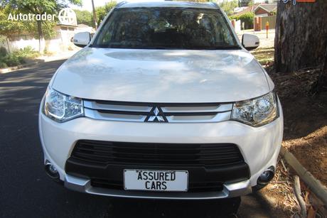 White 2014 Mitsubishi Outlander SUV ZG MY14.5