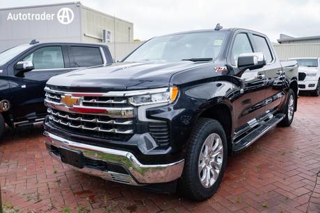 Silver 2024 Chevrolet Silverado Crew Cab Pickup 1500 Ltz Premium