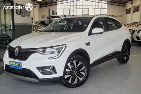 White 2023 Renault Arkana Coupe Zen