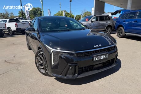 Black 2025 Kia K4 Hatchback Gt-Line