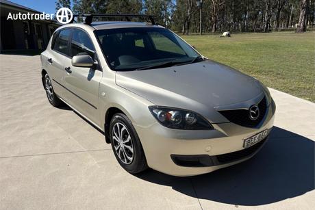 Gold 2007 Mazda 3 Hatchback Neo