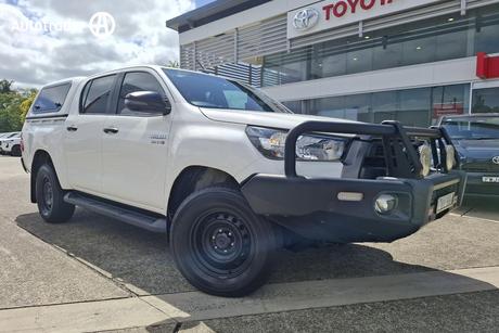 White 2021 Toyota Hilux Double Cab Pick Up Sr (4X4)