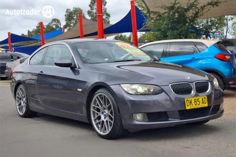 Grey 2007 BMW 323I Coupe