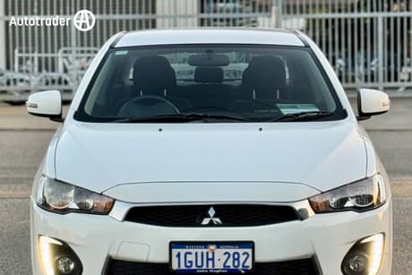 White 2017 Mitsubishi Lancer Sedan Es Sport