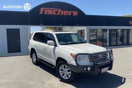 White 2015 Toyota Landcruiser Wagon Sahara (4X4)