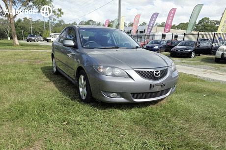 Grey 2006 Mazda 3 Sedan Maxx Sport