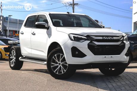 White 2025 Isuzu D-MAX Crew Cab Chassis Ls-U (4X4)