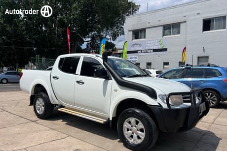 White 2013 Mitsubishi Triton Double Cab Utility Glx (4X4)