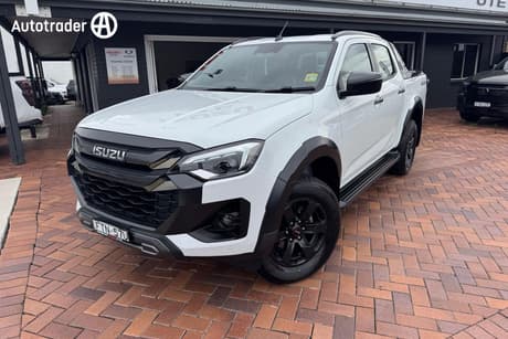 White 2025 Isuzu D-MAX Crew Cab Utility X-Terrain (4X4)