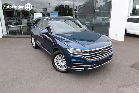 Blue 2022 Volkswagen Touareg Wagon 170Tdi