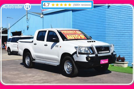White 2015 Toyota Hilux Dual Cab Pick-up Sr (4X4)
