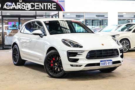 White 2017 Porsche Macan Wagon Gts
